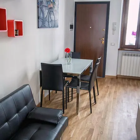 Red Apartment *